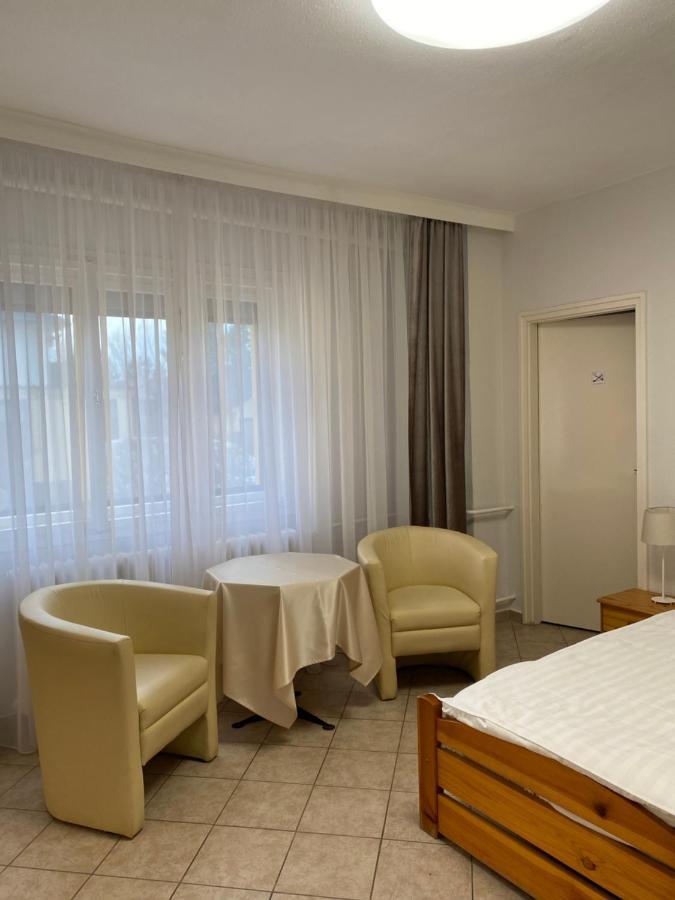 Part Cafe Residence Dunakeszi Εξωτερικό φωτογραφία