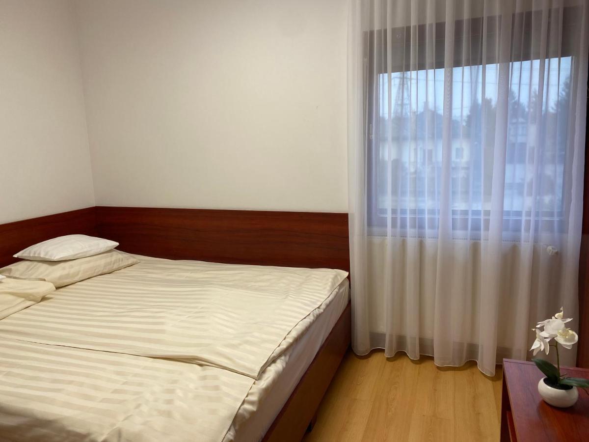 Part Cafe Residence Dunakeszi Εξωτερικό φωτογραφία